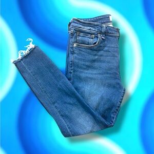 ✨ABERCROMBIE & FITCH✨ Super Skinny Mid Rise